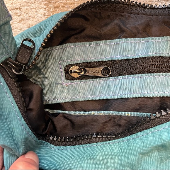 BAGGU MEDIUM EMERALD CRESCENT - Picture 4 of 4